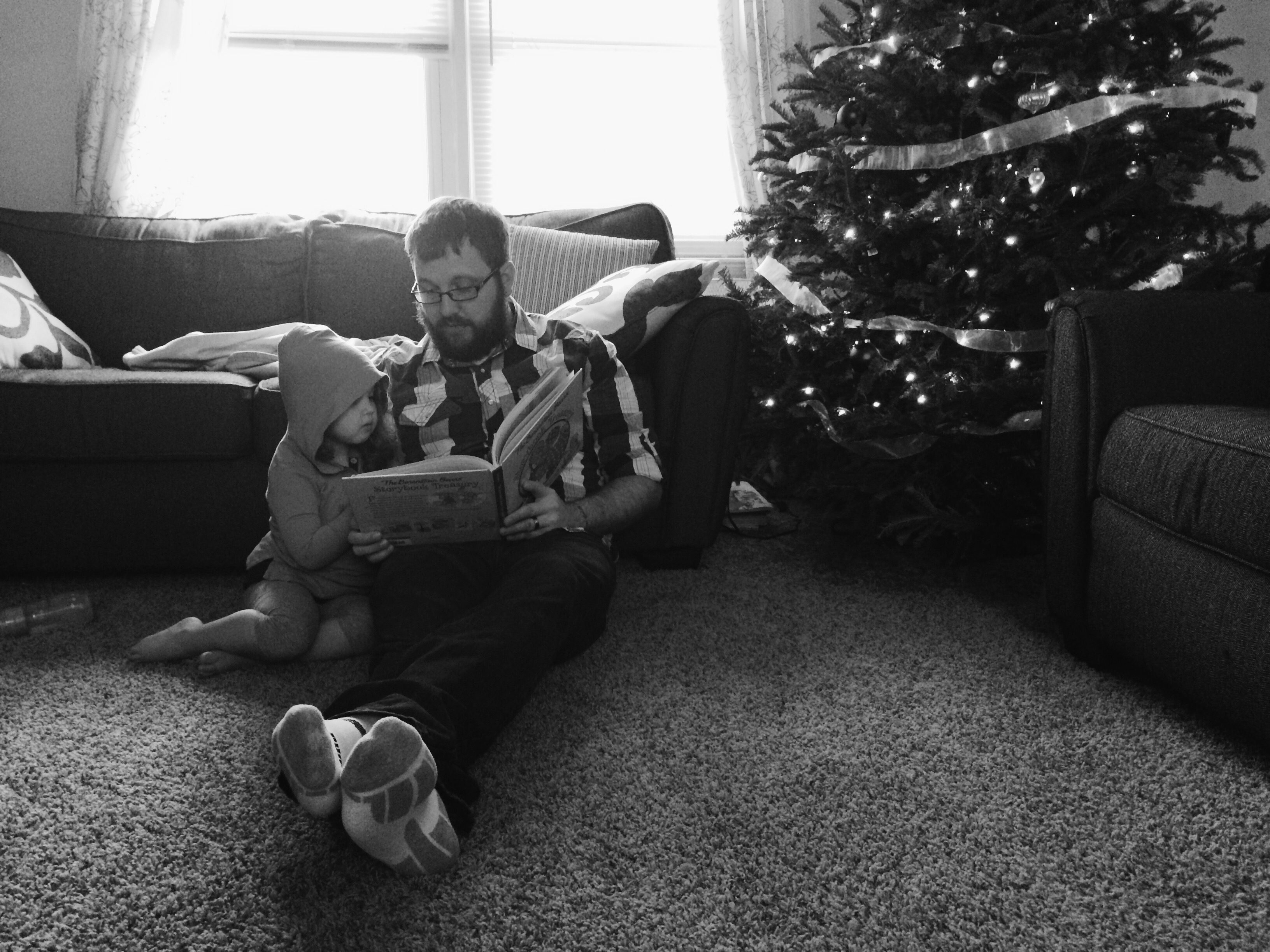 telling-bedtime-stories-a-dadcraft-skill-dadcraft